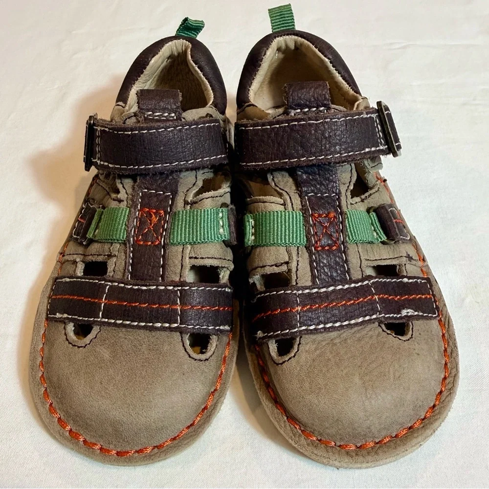 Stride Rite Medallion Sandals Boys 9 Harrison Leather Velcro Closed-Toe Sandals
